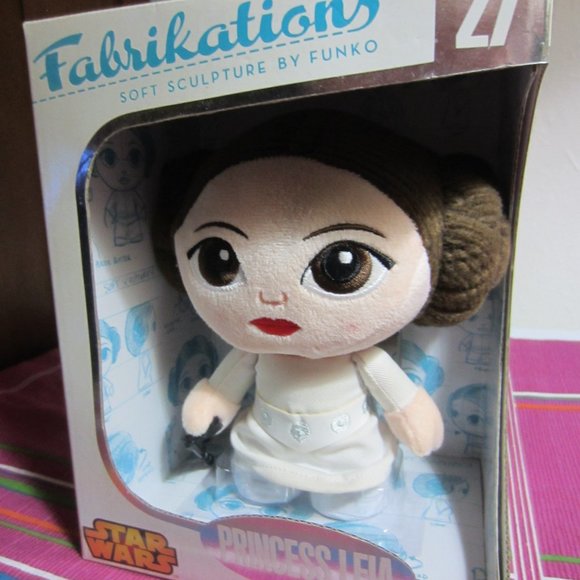 FABRIKATIONS SOFT SCUPTURE BY FUNKO-STARWAR'S 27-PRINCESS LEIA - Picture 1 of 8